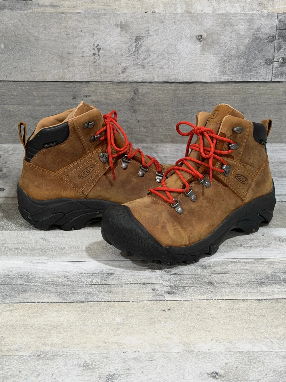 KEEN Men's Pyrenees Waterproof Hiking Boot - Syrup - Size - 10 .US